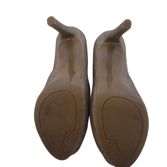 Guess Shoes - Picture 4 of 5